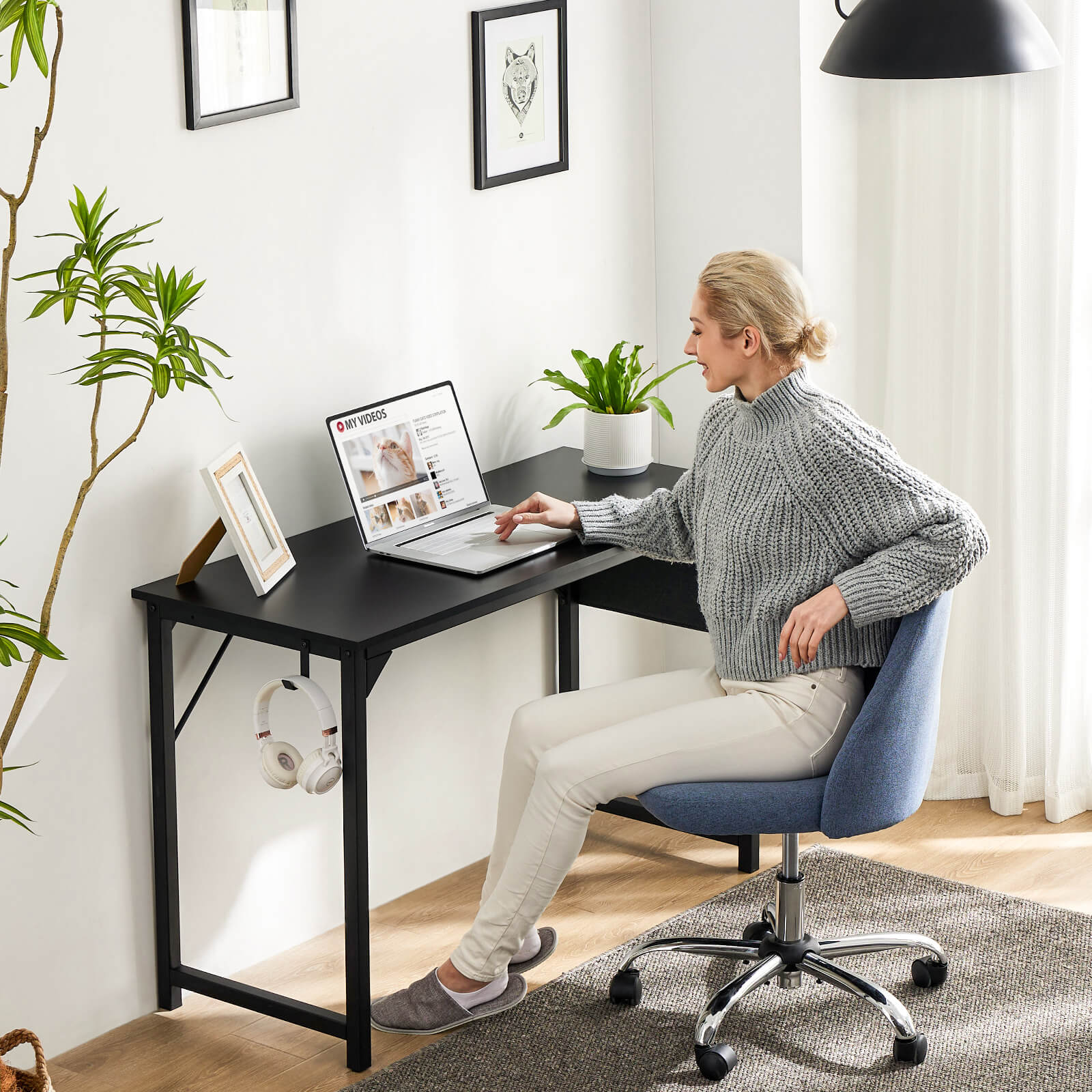 Organizer Computer Desk with Storage Pockets