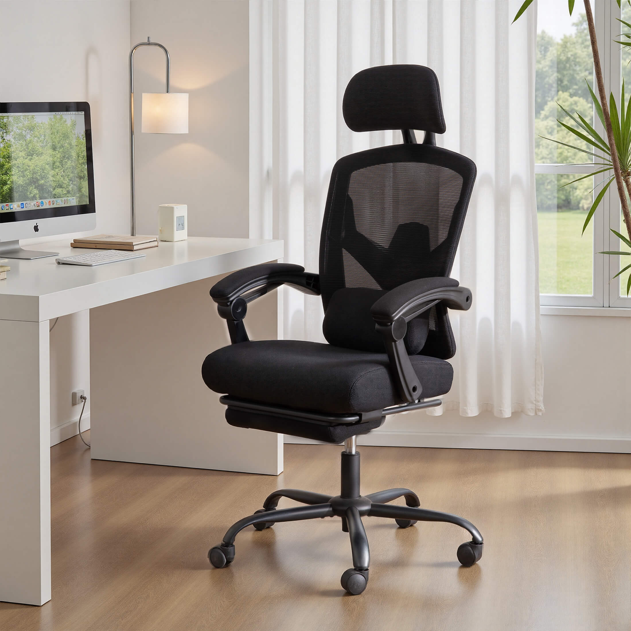 Retractable Footrest Swivel Office Chair