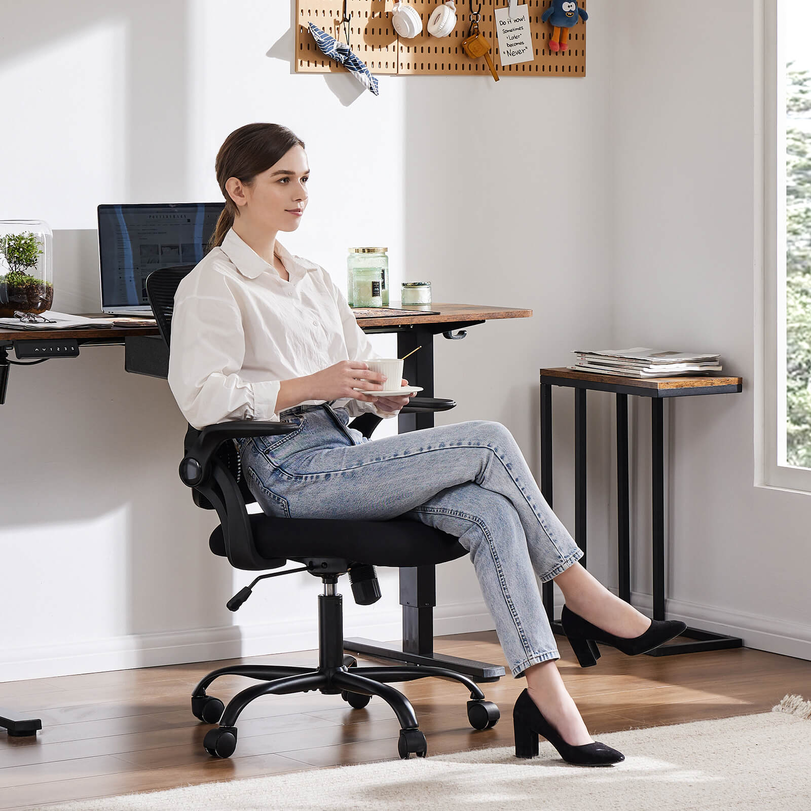 Ergonomic Mesh Mid-Back Office Chair