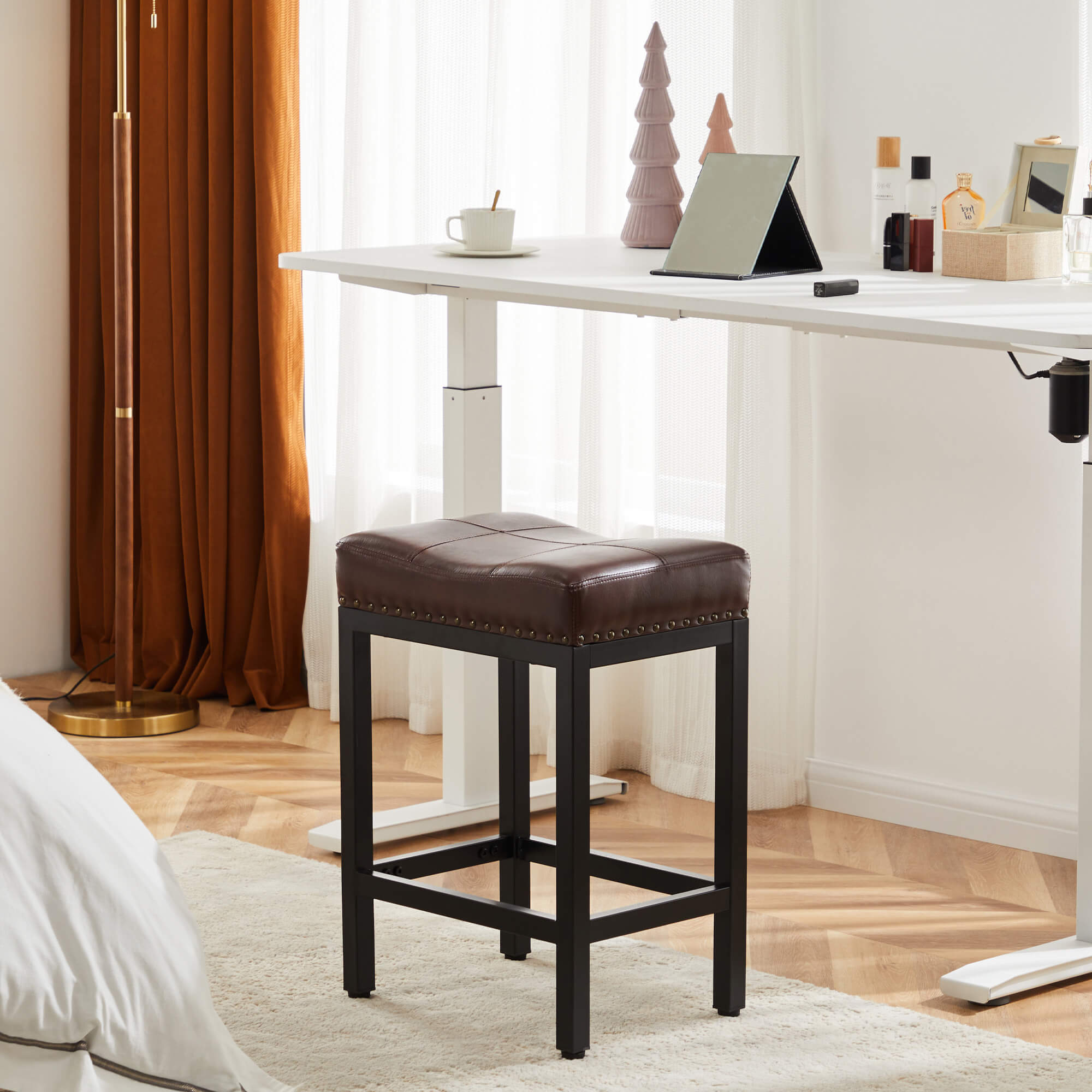 Saddle Cushion Bar Stool