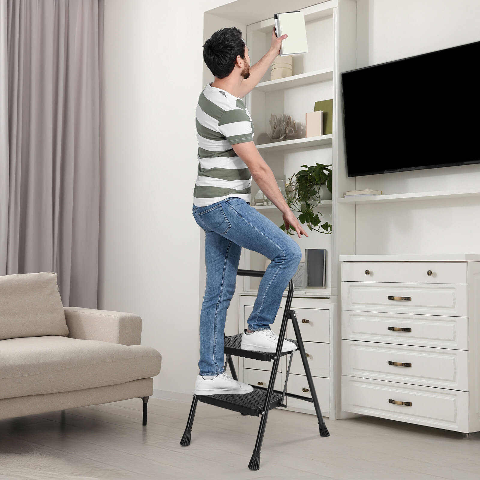 Heavy-Duty Anti-Slip Folding Step Ladder