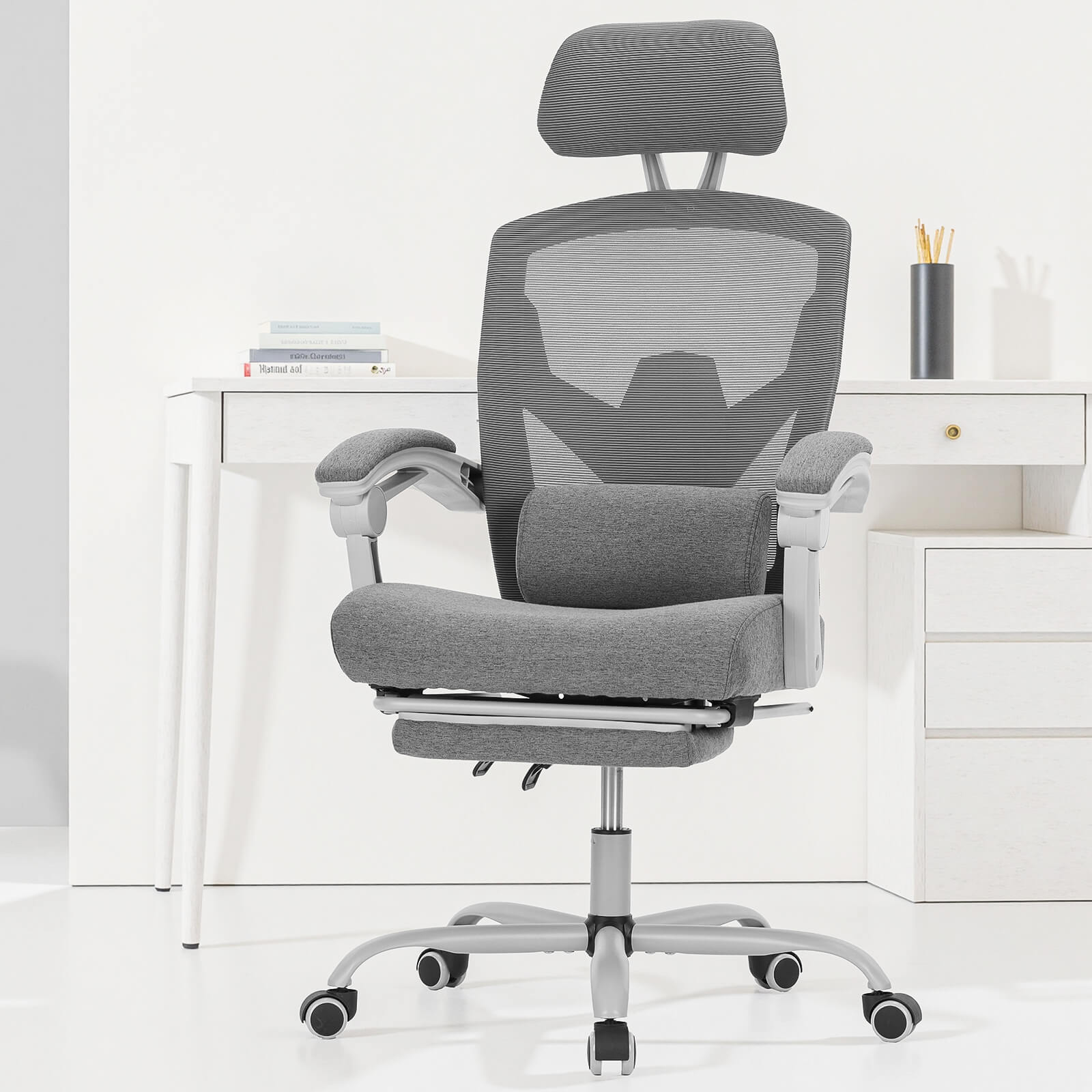 Retractable Footrest Swivel Office Chair