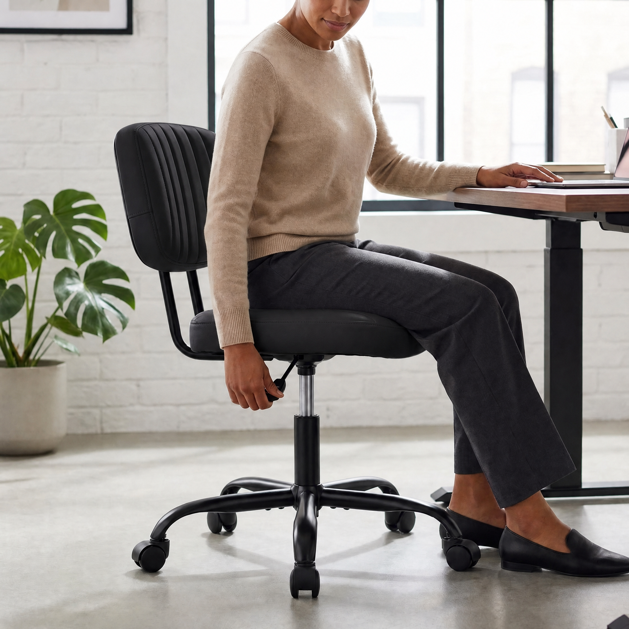 Armless Swivel PU Leather Office Chair