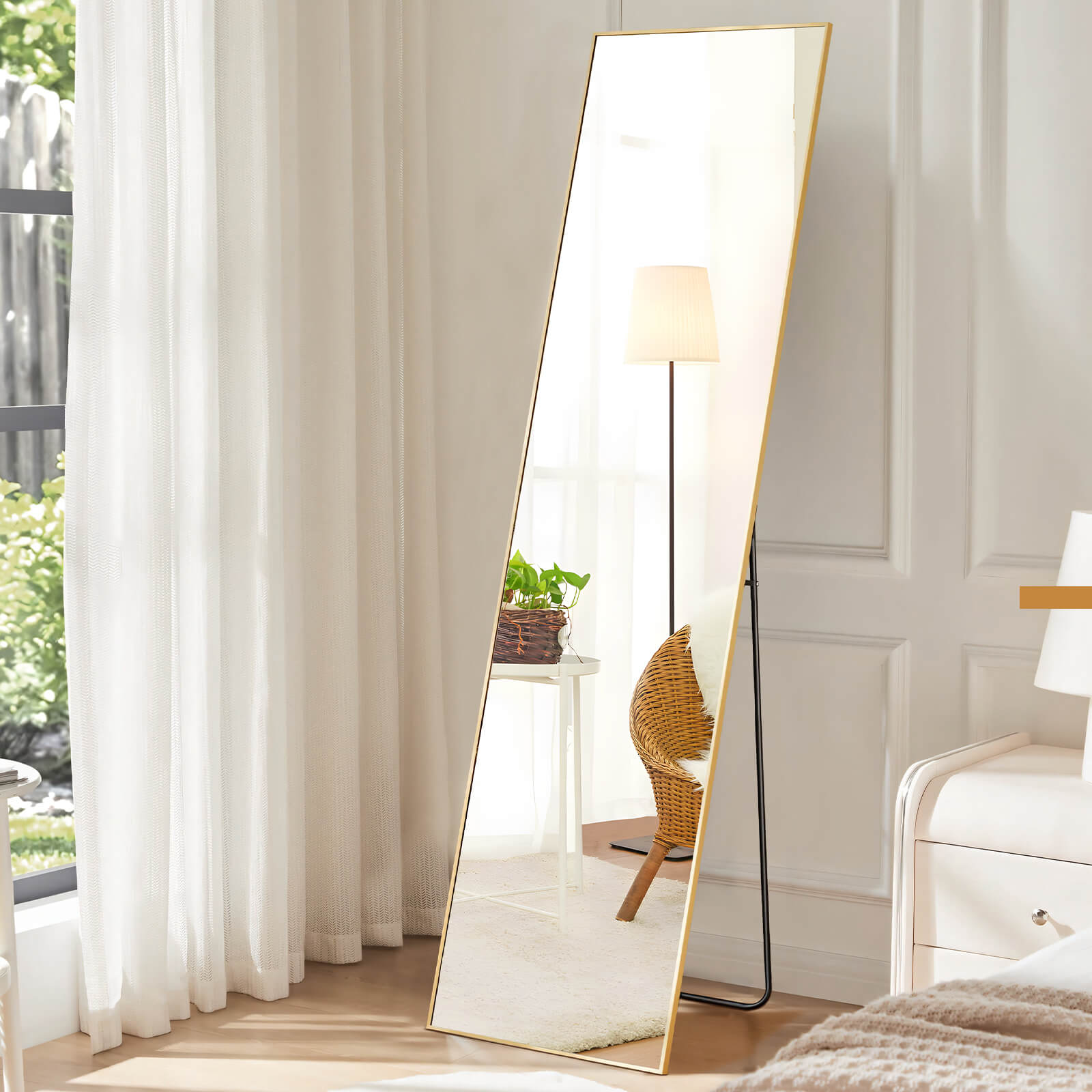 Full Length Aluminum Alloy Standing Mirror