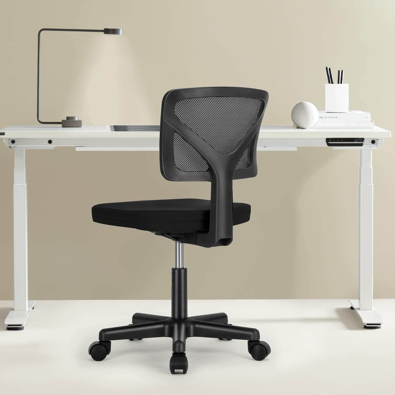 Desk chair with lumbar support